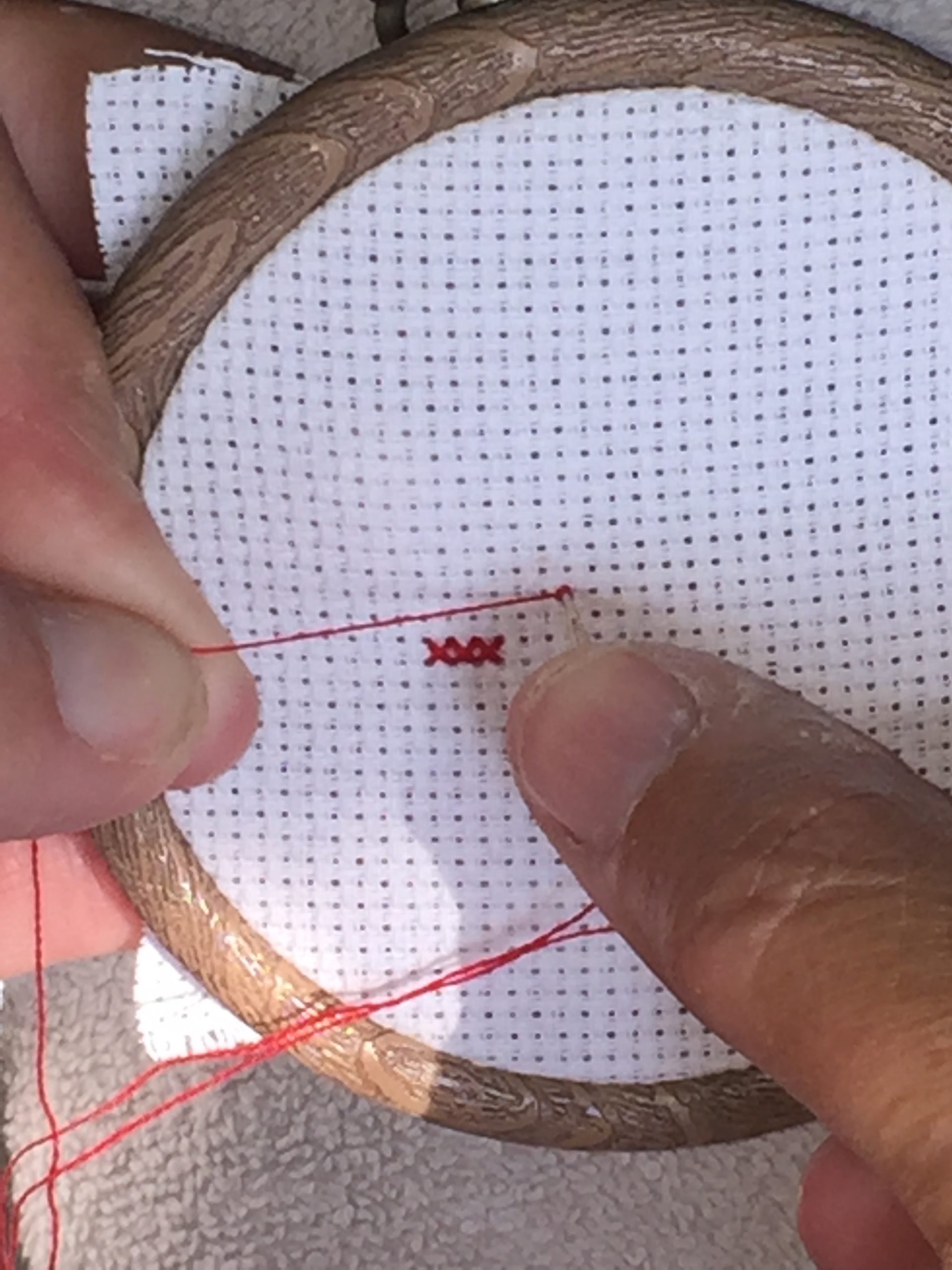 How to tie a French Knot. - Cross Stitching Heaven.