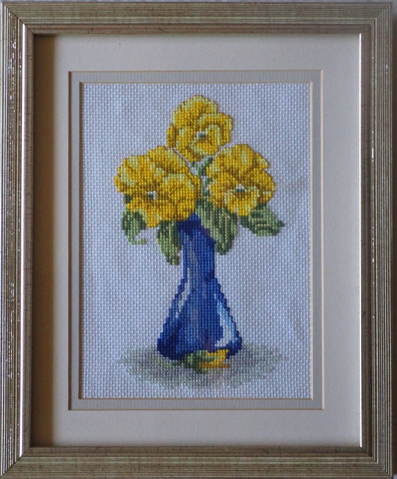 floral/flower cross stitch Pansies in a vase